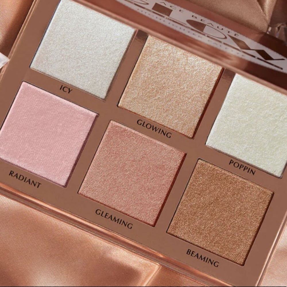 ace beautè glow essentials highlighter palette